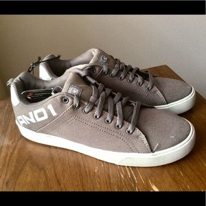 AND1 grey men’s sneakers tennis shoes size 12